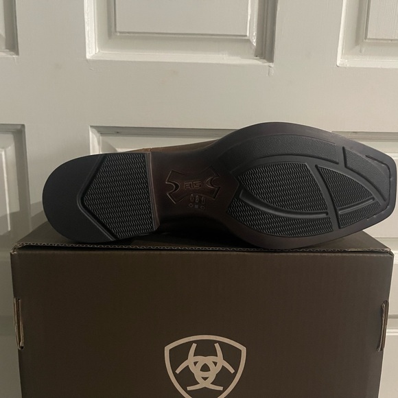 Ariat Men’s Boots Booker ultra square toe EE Wide - Picture 2 of 4